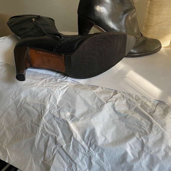 Louis Vuitton black leather zipper knee high boots heels 37.5 silver buckle 7.5 - Picture 10 of 15